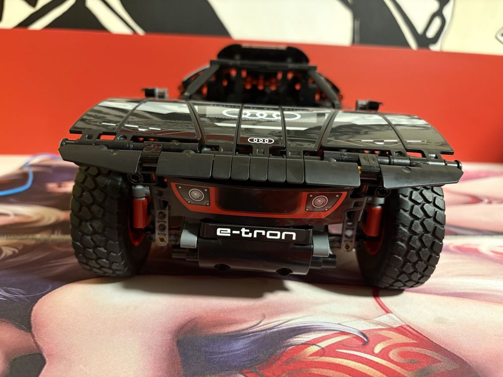 Продавам Lego technic 42160 Audi e-tron