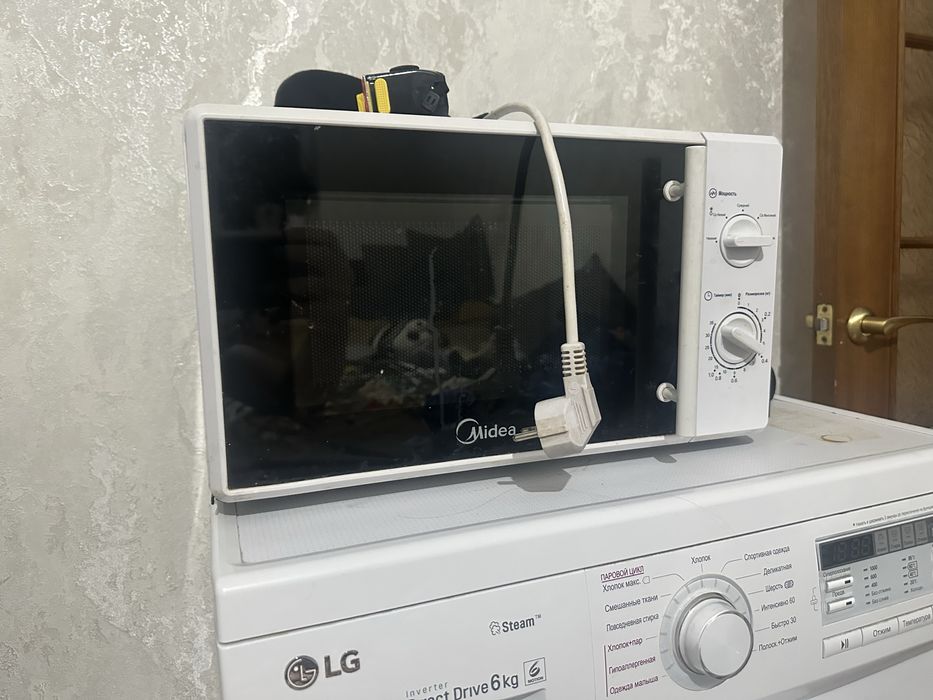 Продам микроволновку Media