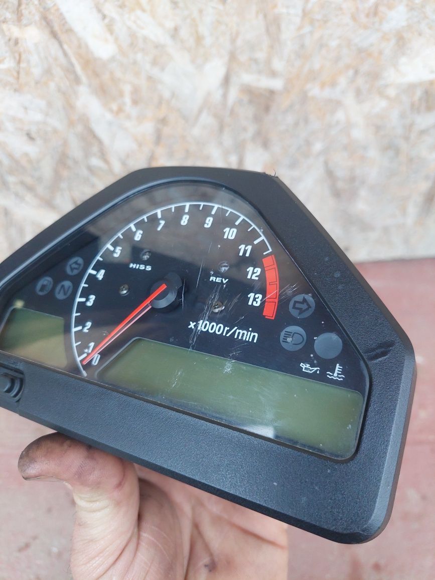 Vand Bord Honda CBR 1000RR     2004