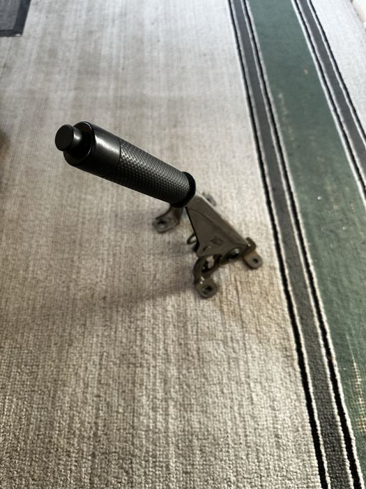 Продам центральный консоль от жентры. Gentra bar konsol sotiladi.