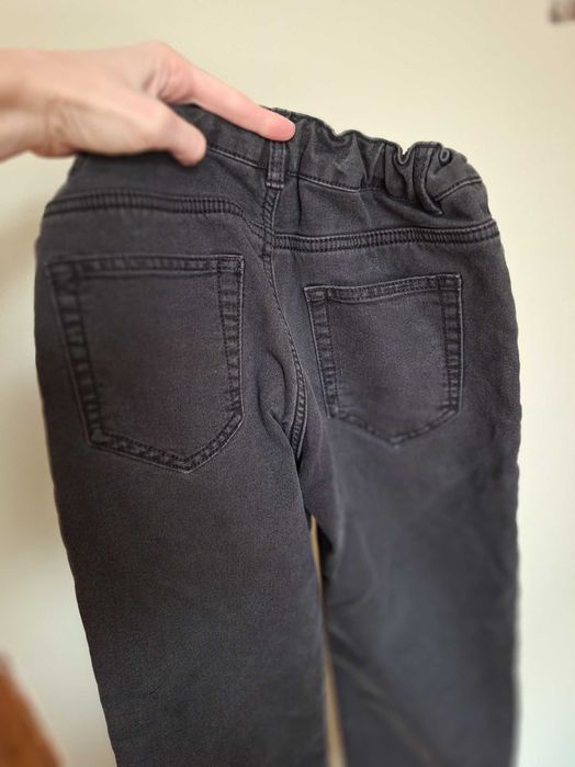 Теплые джинсы на мальчика 8-9 лет