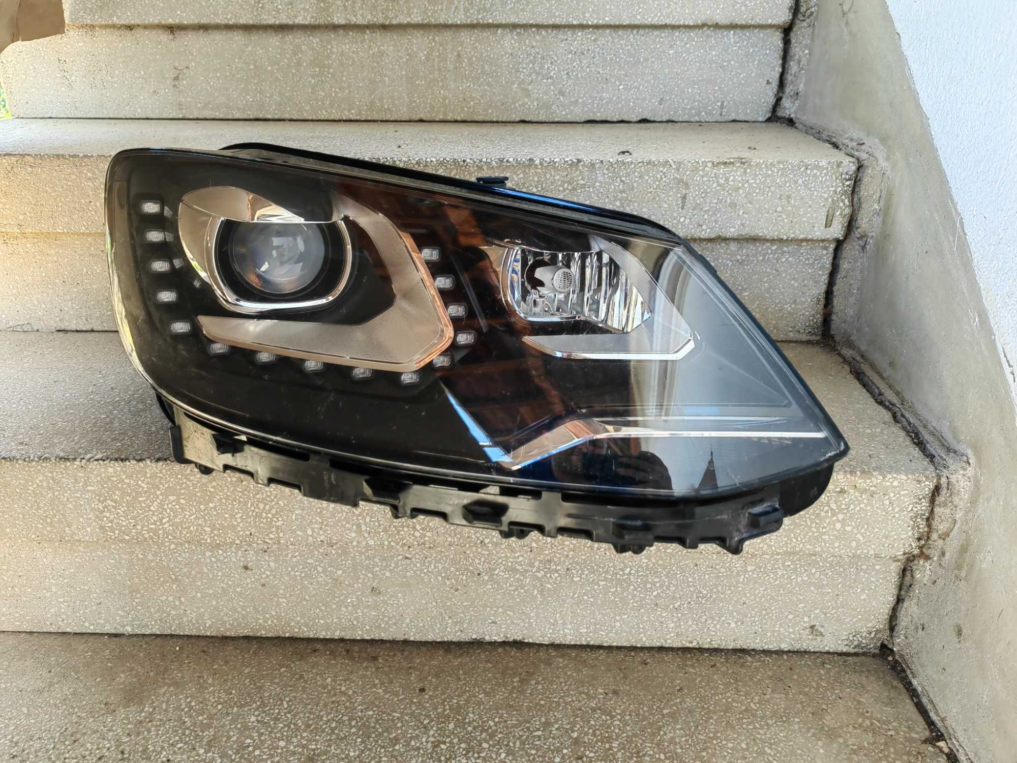 Фарове VW Sharan Bi-Xenon LED ляв десен / Фарове Шаран / Фар Sharan