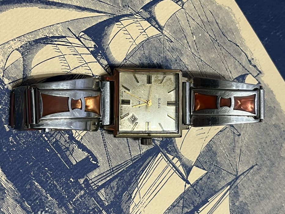 Часовник Москва и Слава