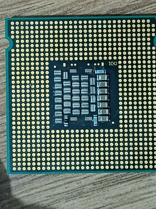 Procesor intel core 2 Duo 2,4 GHZ in stare buna