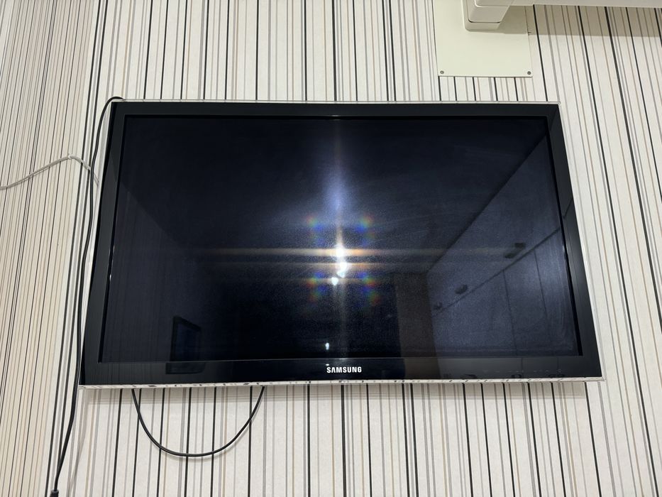 Телевизор Samsung 81.3см (32дюйма)