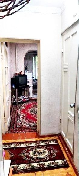 Саламатина 1в2/1/4 кирпич, 33м², балк 2*3. Ор-р: Кафе Бобо, Налоговая