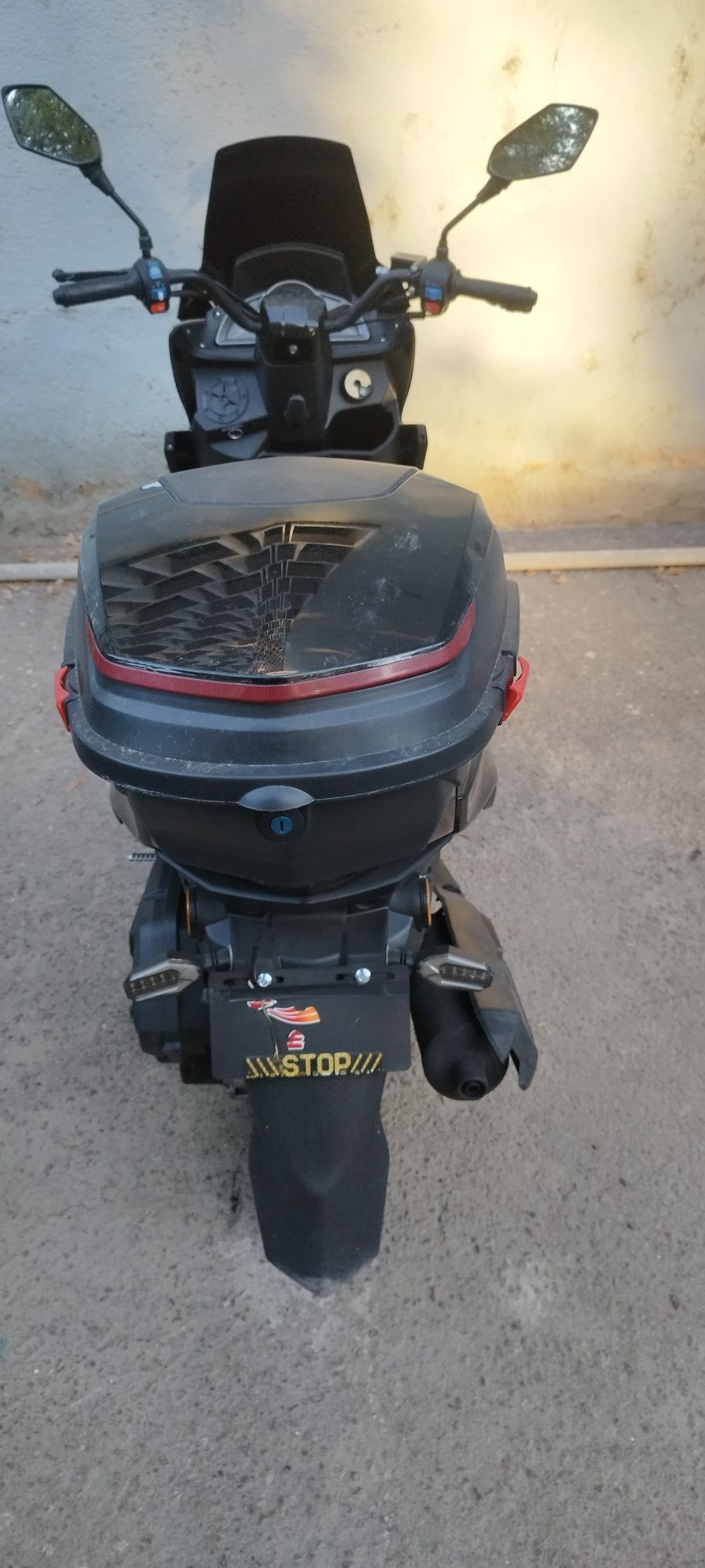 Sukuter sotiladi