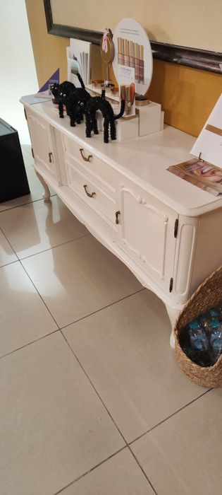 Тоалетка с 2 нощтни шкафчета