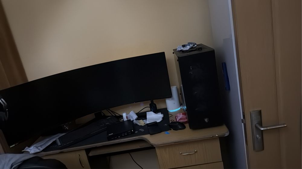 Vand monitor Samsung odysee G9 49inch