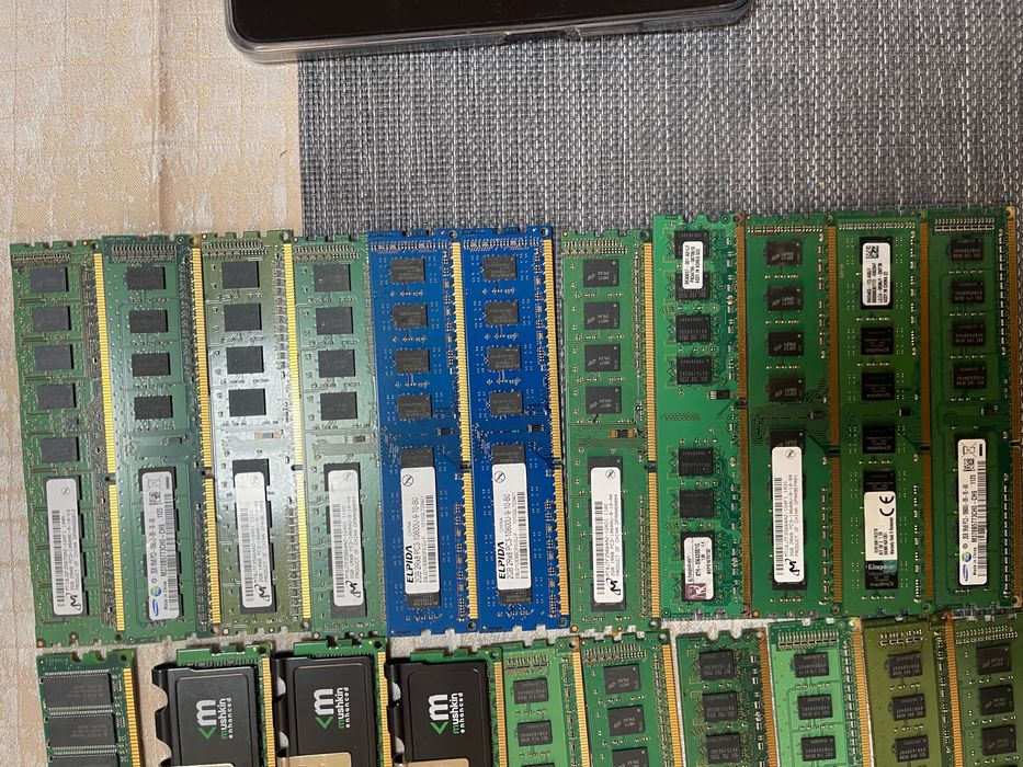 32 броя Рам памет / Ram dd3