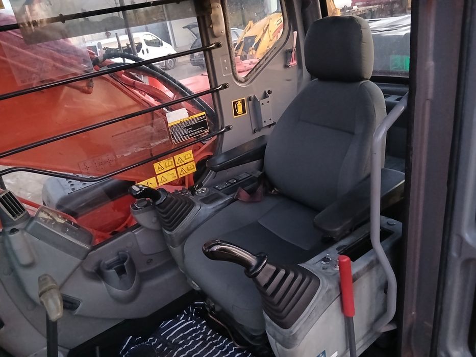 Vand excavator Hitachi 180 LC