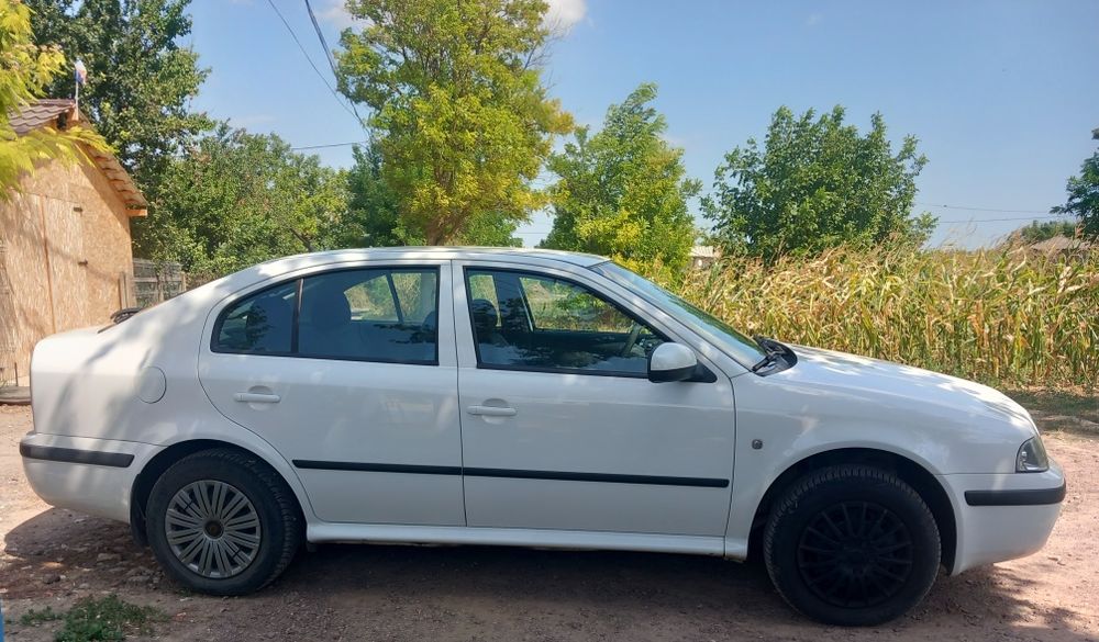 Vând Skoda Octavia Tour