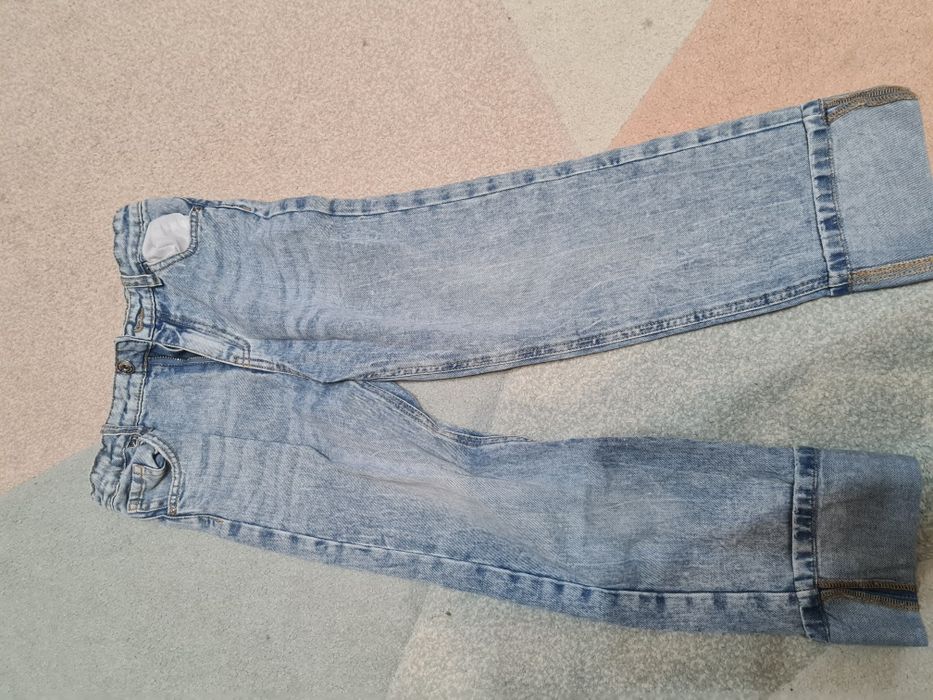 Детски дънки -като нови