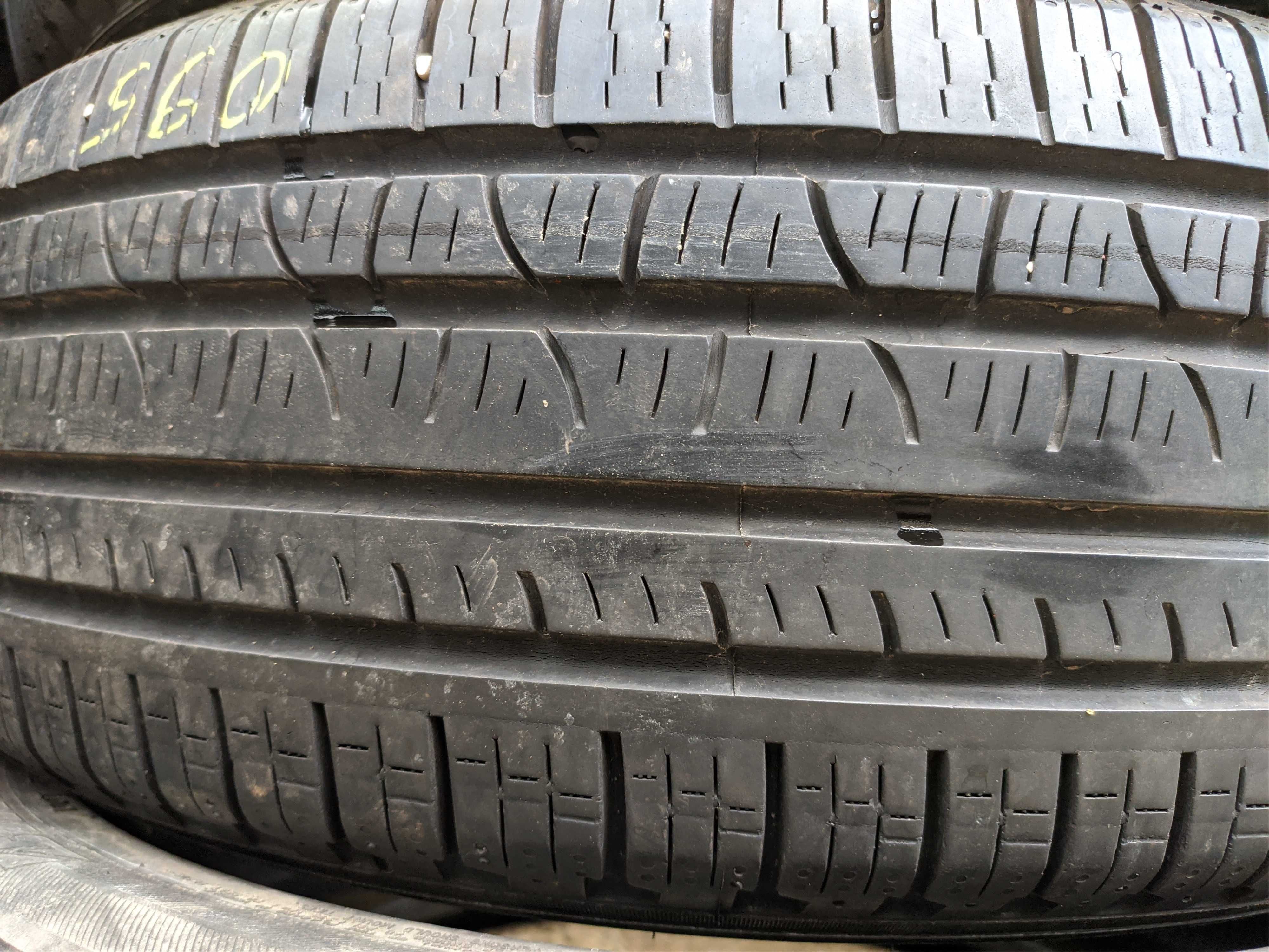2бр Всесезонни гуми 215 65 17 - Pirelli