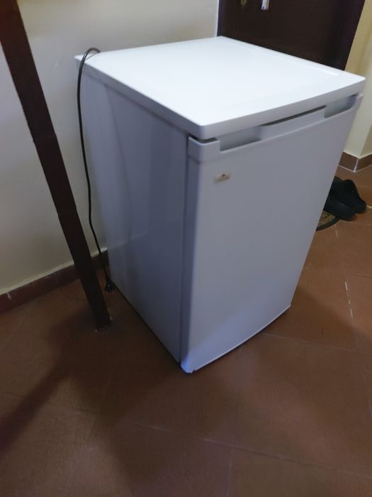 Vând congelator în stare buna de funcționare