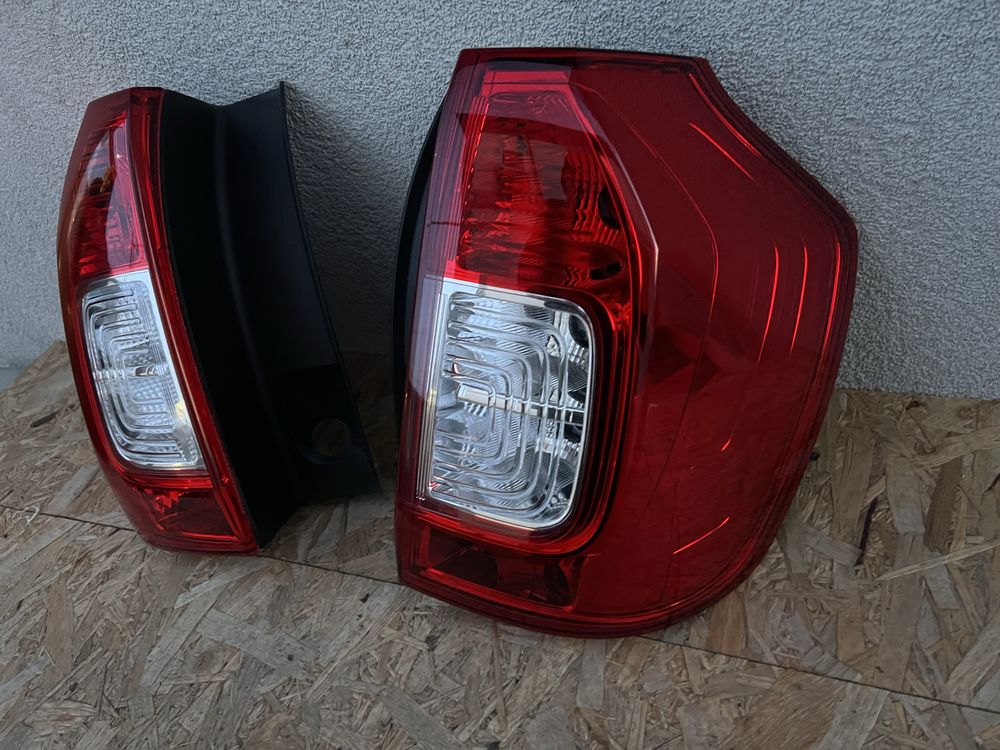SET Stop Lampa Tripla stanga dreapta Dacia Logan MCV 2 2013+ Originale