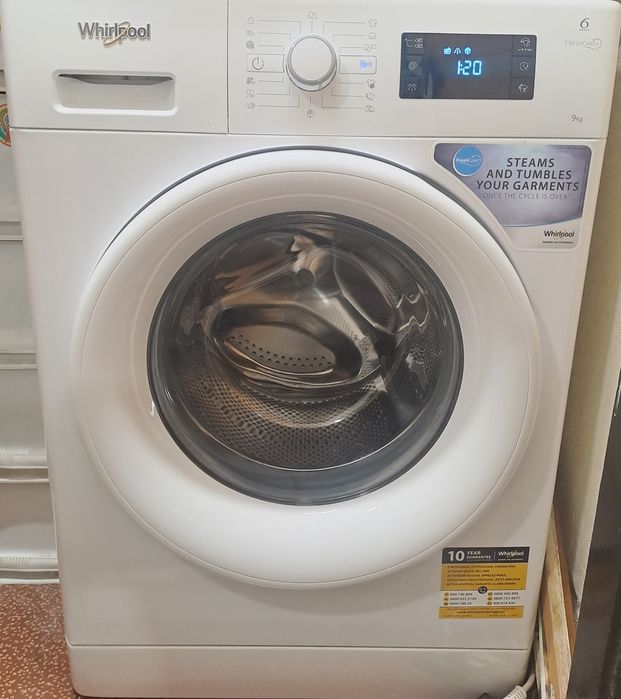 Пералня Whirlpool 6th sense 9кг
