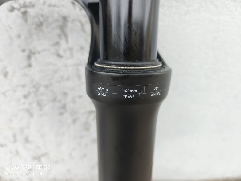 Вилка RockShox 35 Gold RL 29" DebonAir 140,150mm Boost 15X110mm