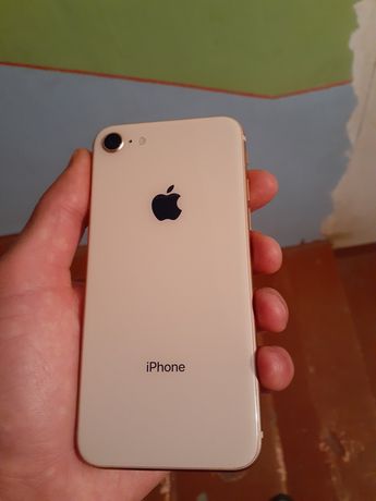 IPhone 8  ideal srochno
