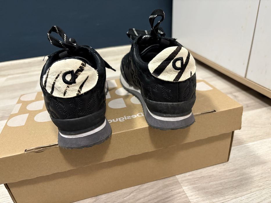 Маратонки Desigual