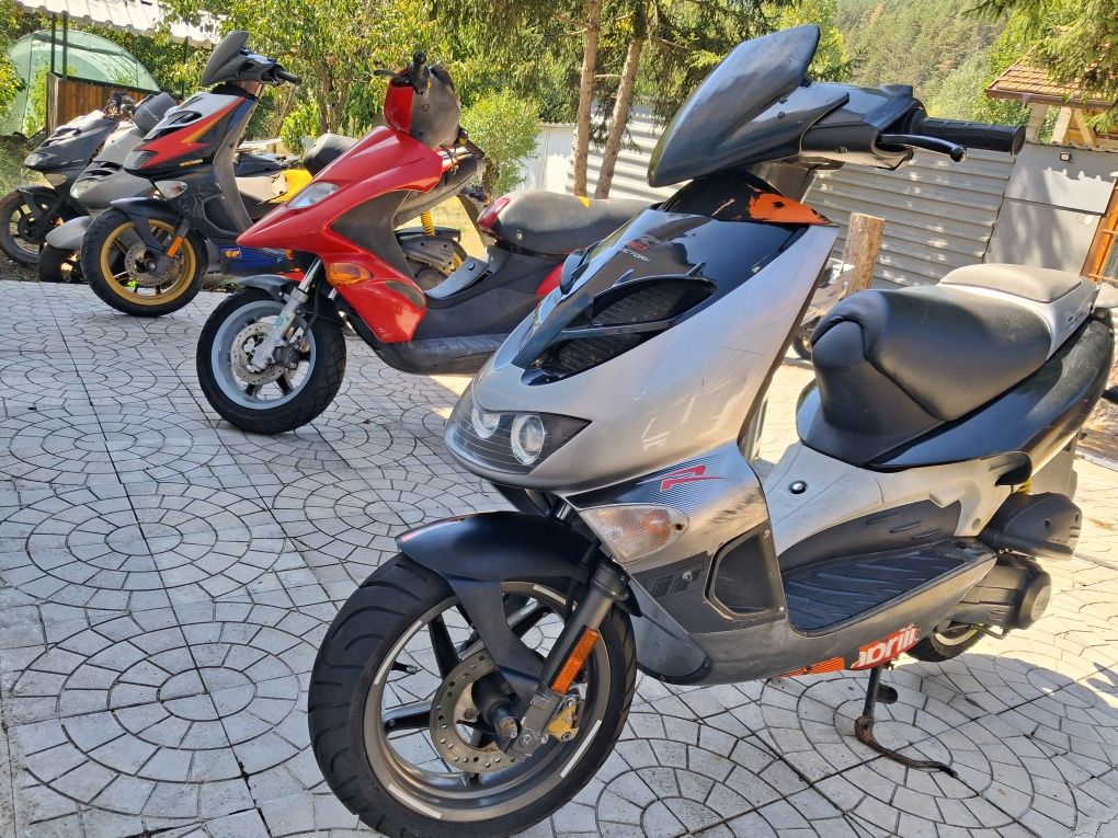 Aprilia sr 50 ditech и Factory на части