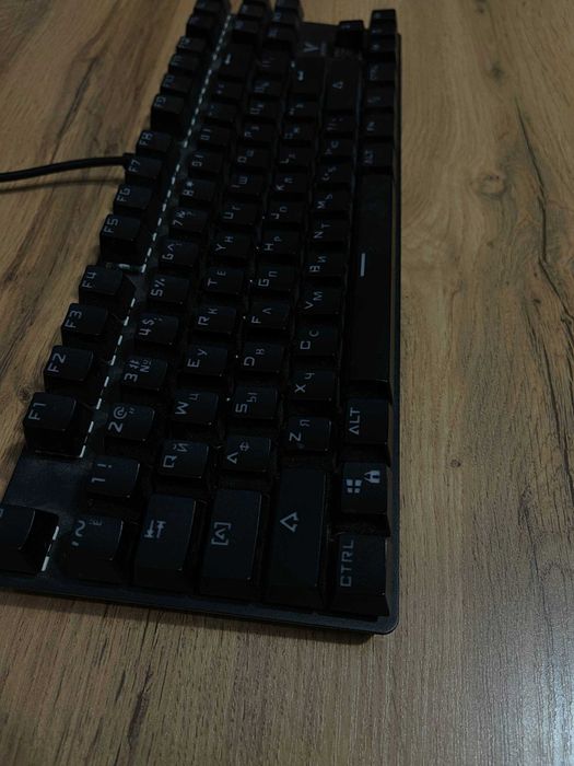 Клавиатура Rapoo V500PRO-87. Механика, синие переключатели, подсветка.