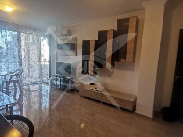 Продава се Двустаен апартамент в Свети Влас - 72 кв.м за 1445 €/кв.м - Снимка #2