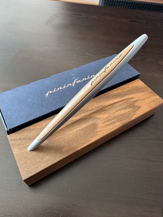 Pininfarina вечна писалка CAMBIANO