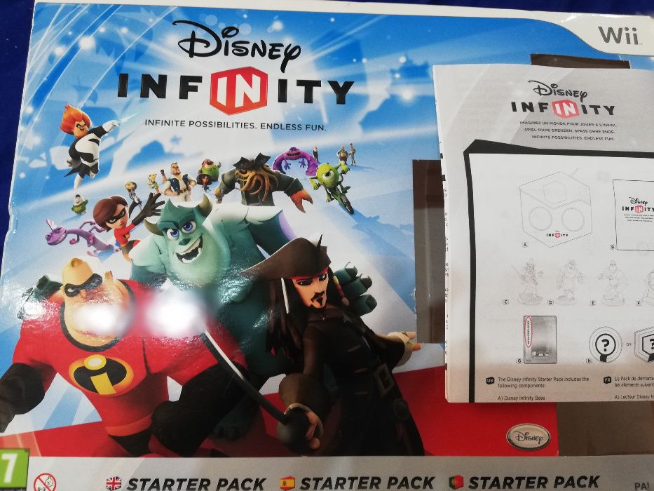 Disney Infinity Starter Pack Wii cu 8 figurine si 3 Power discuri