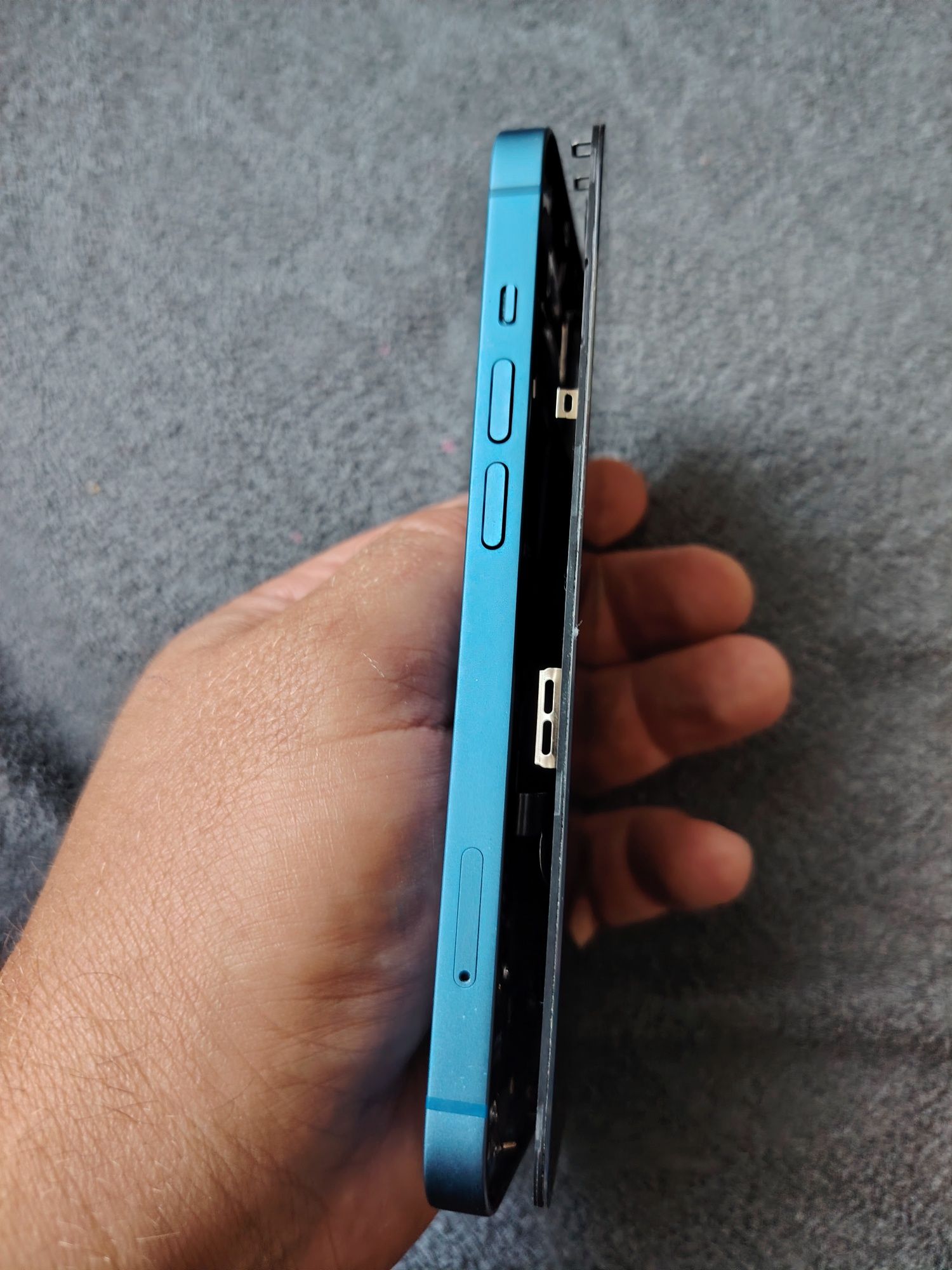 i phone 13 откючен  за тъч