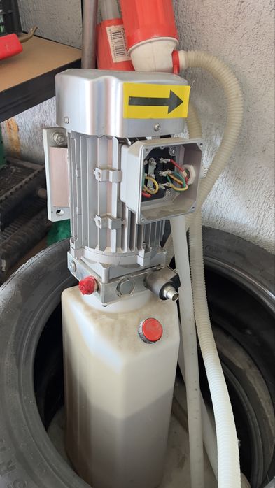 Подемник Evert състоянието като на чисто нов