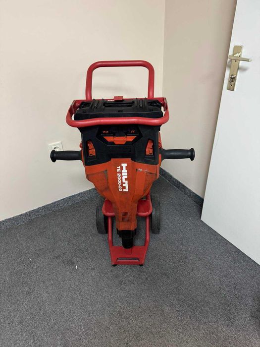 Hilti TE 2000-22 Nuron – къртач + 2 батерии + 2 зарядни + куфар + шило