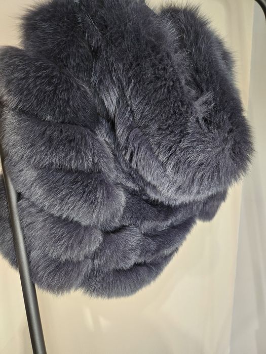 Дамско палто от естествен косъм с качулка