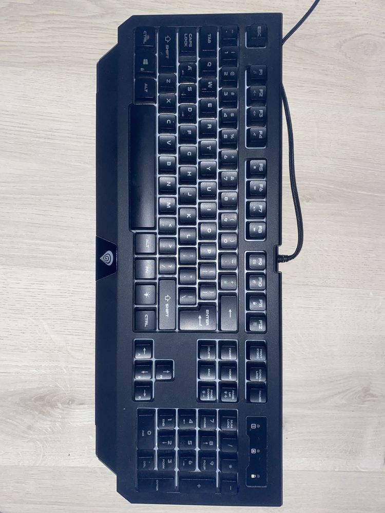 Tastatura genesis