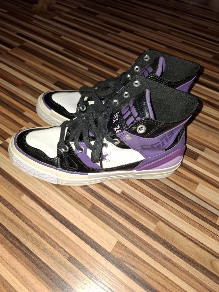 Маратонки на Converse