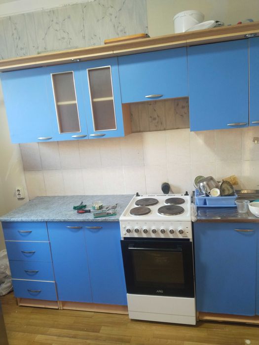 Продам кухонный гарнитур 20 000 тенге