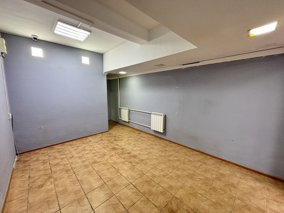 Продаётся коммерческое помещение в густонаселённом мкр. Алмагуль