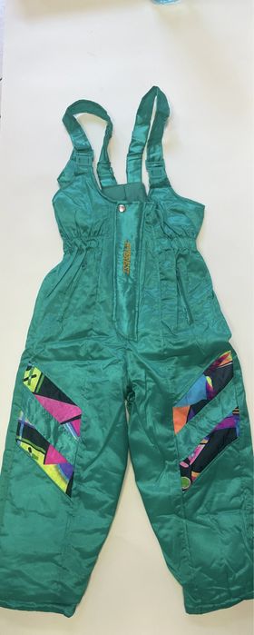 Детски ски екип чисто нов