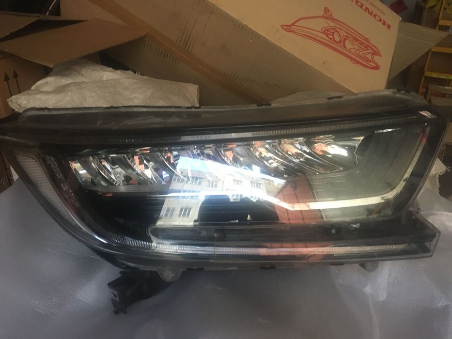 Фар за Honda CR-V 2018-2022