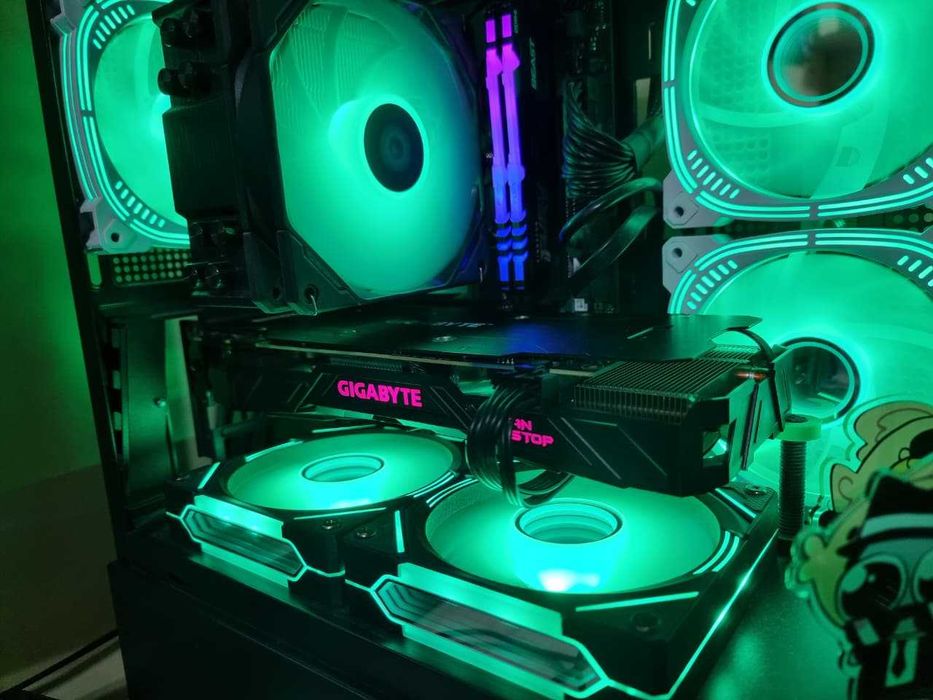 GIGABYTE GTX-1070Ti / 3 FAN/ 8Gb/ 256bit/ GDDR5/Идеальное состояние.