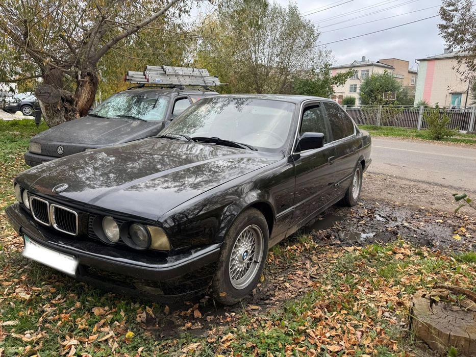 Продам BMW 525 i