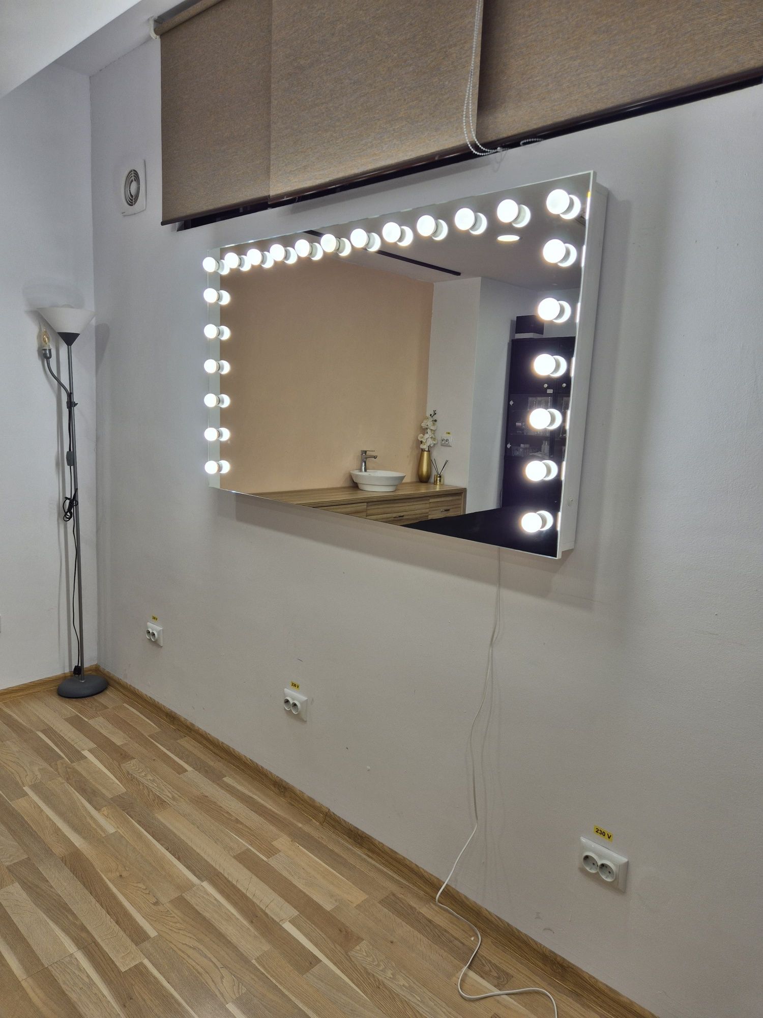 Oglinda Makeup Hollywood, machiaj , de perete , nu masa