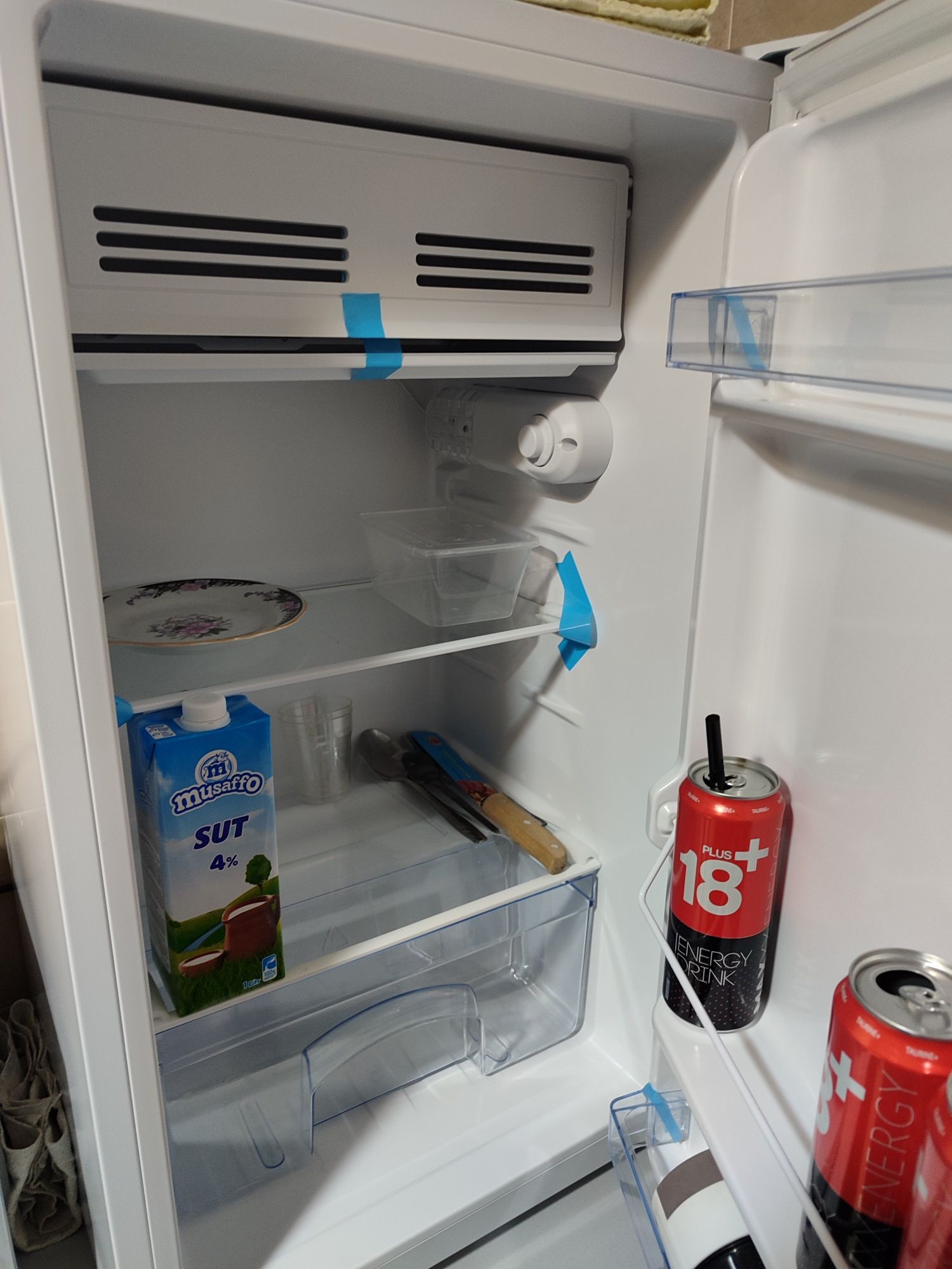 Mini xolodilnik, beston, холодильник офис кухонный, микроволновая печь