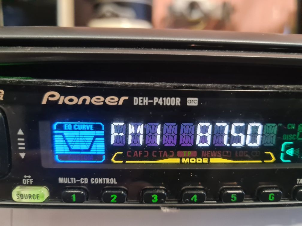 Продавам Pioneer deh-p4100