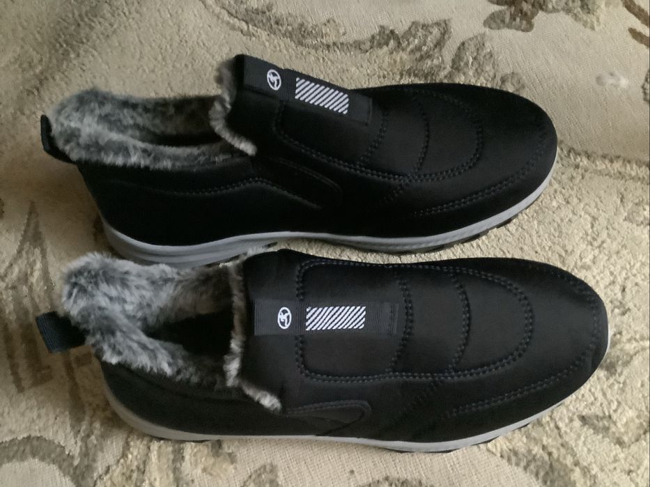 Кроссовки новые зимние