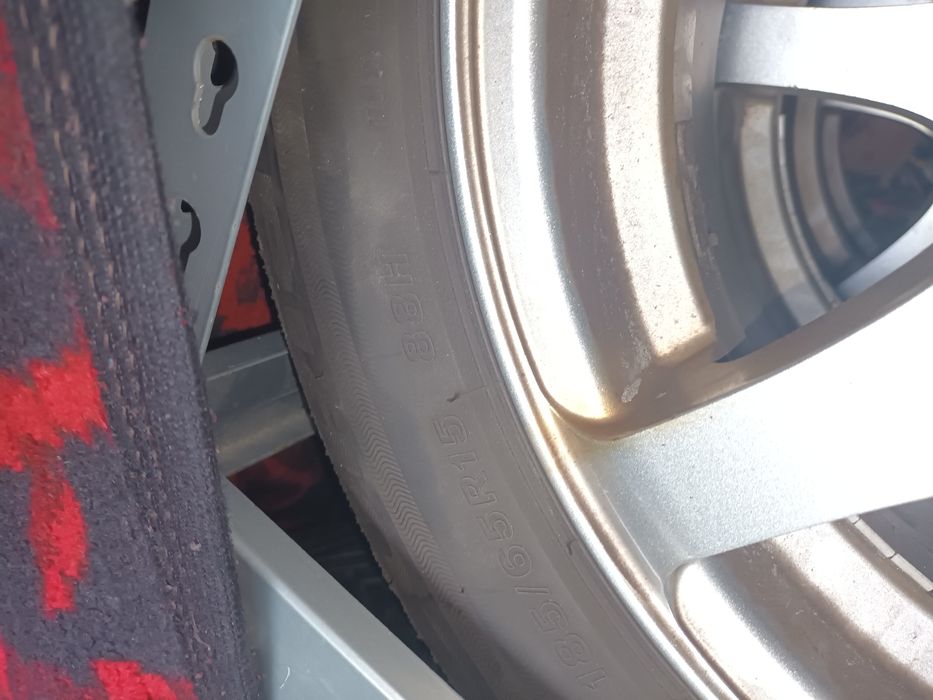 Skoda , WV , Seat Bridgestone  185/65/15