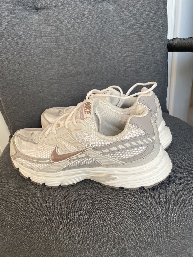 Nike Initiator 40.5