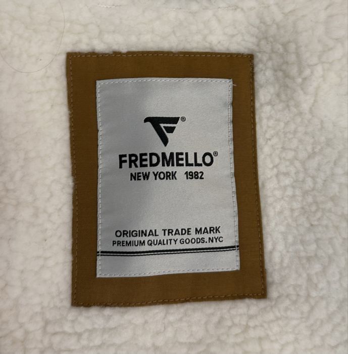 Geaca iarna FredMello,bej marimea XL,noua(este in realitate M/L)