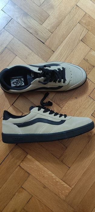 Vans чисто нови ,с кутия