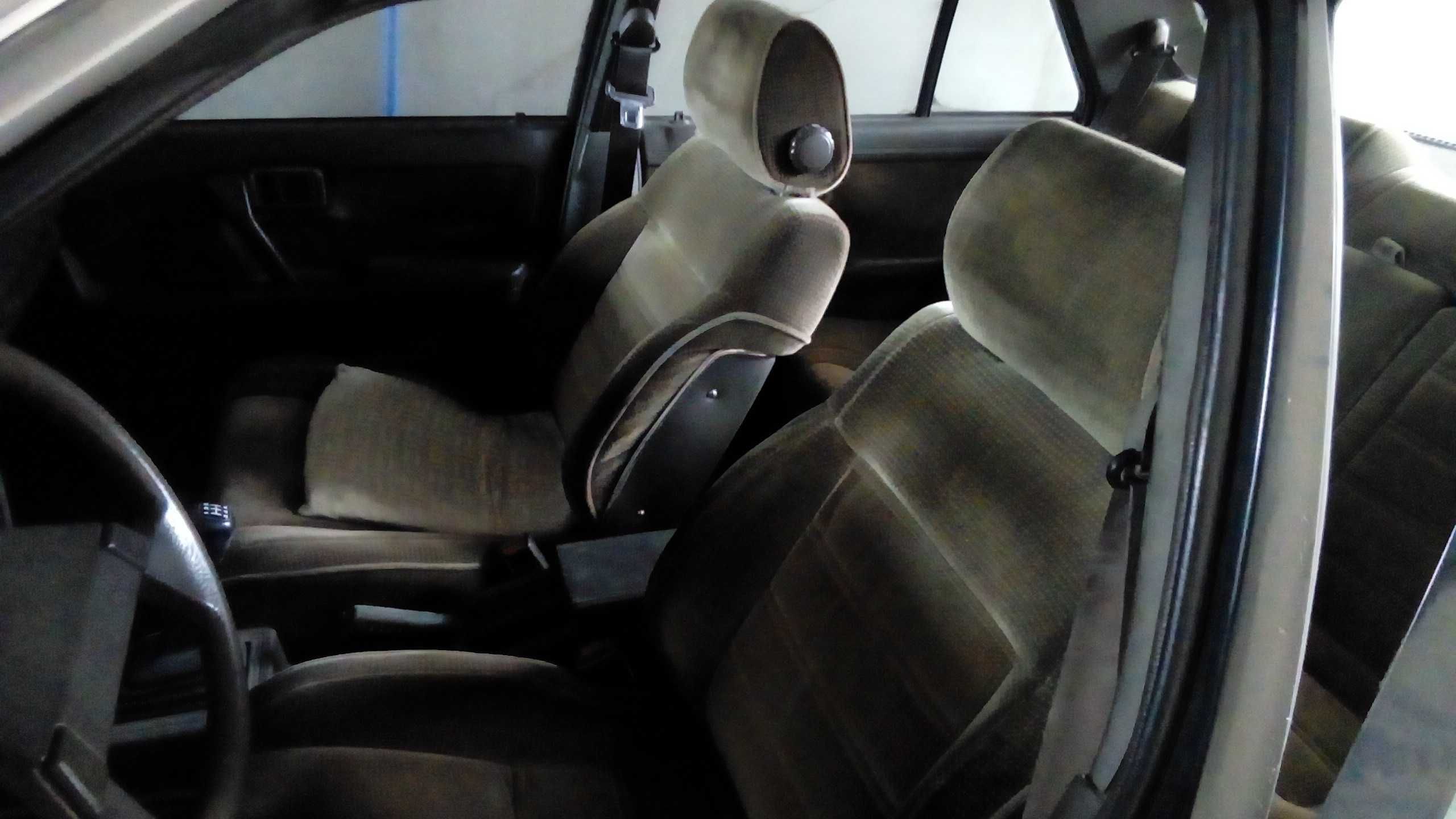 Продавам NISAN  Bluebird  1,6  SLX  Benzin газ 5 ск.Т 12  ЗАМЕНЯМ